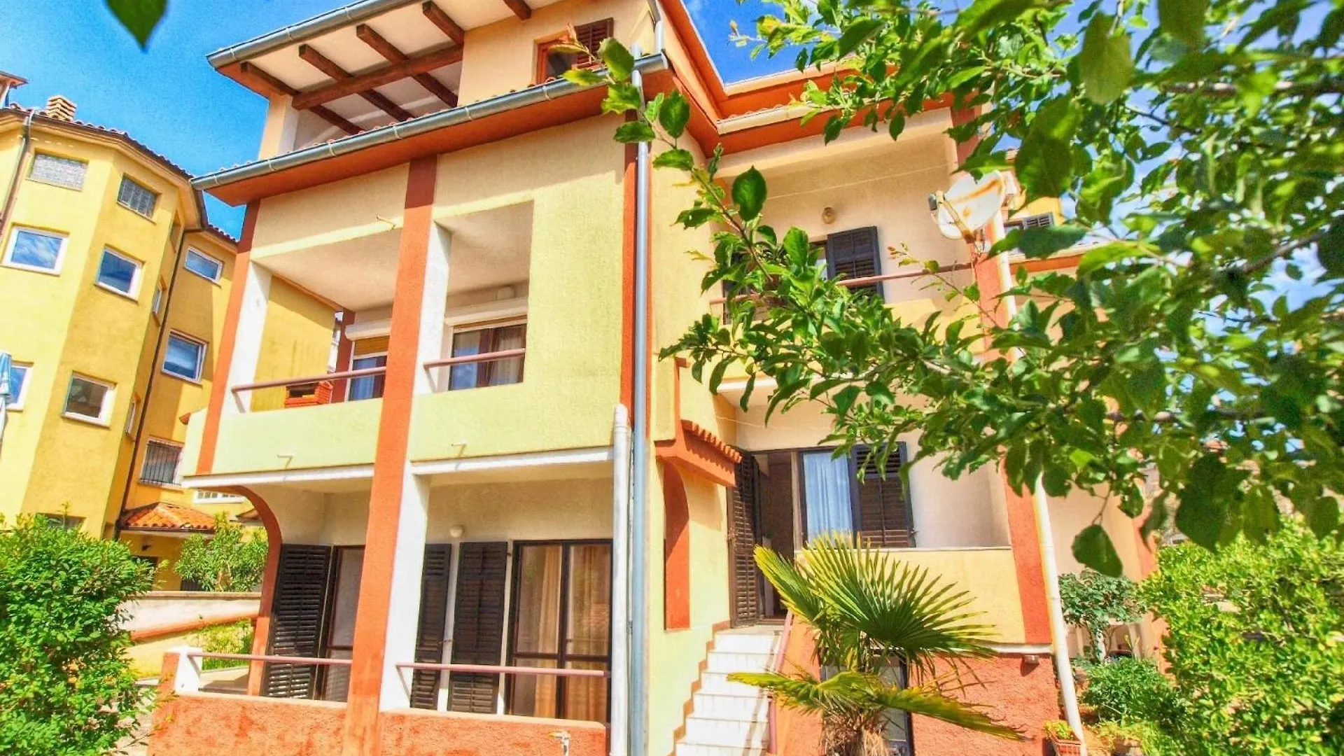 Apartment Ferienwohnung Fuer 6 Personen Ca 80 Qm In Pjescana Uvala, Istrien Istrische Riviera Croatia